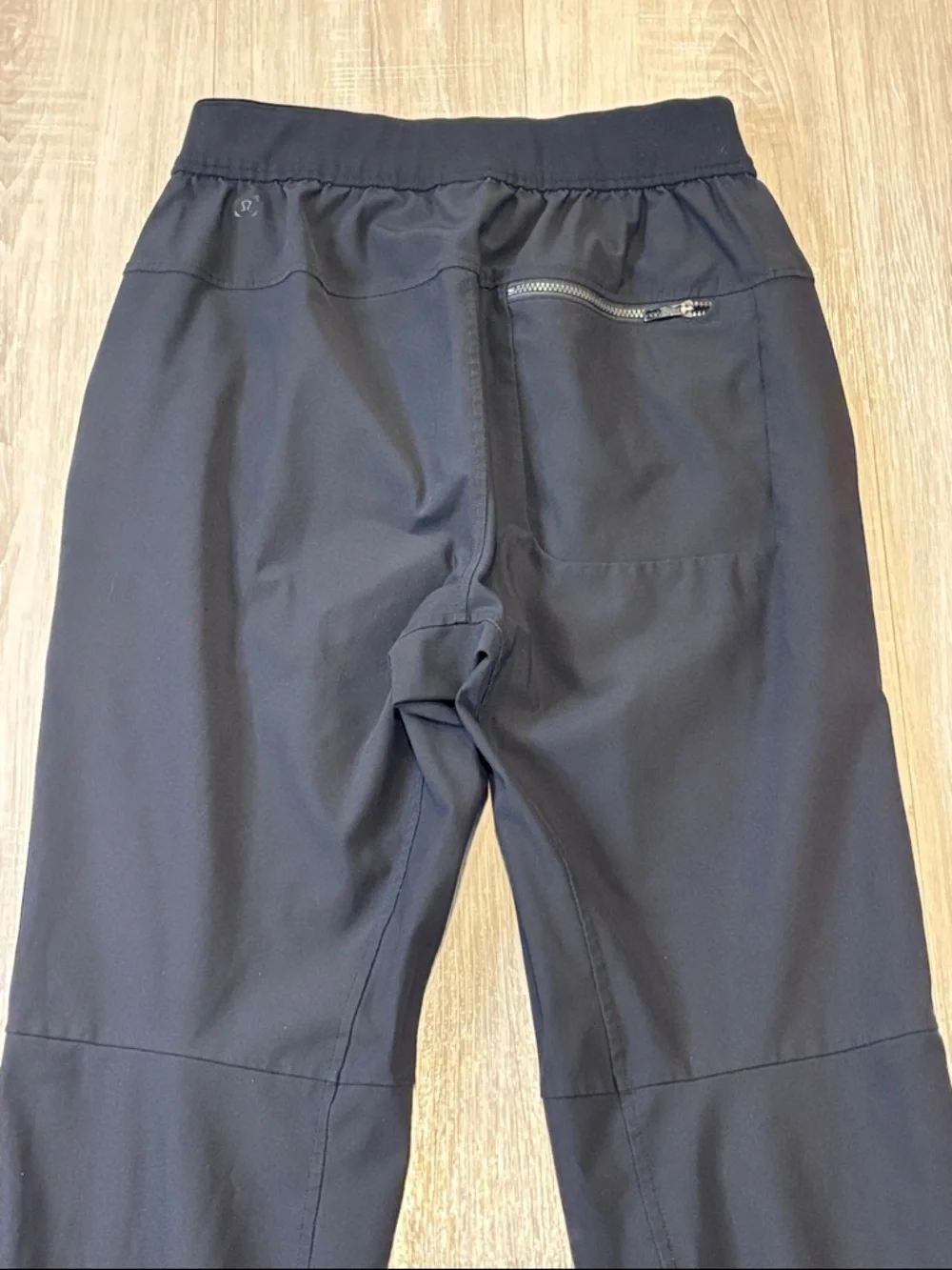 Lululemon Men’s Performance Jogger in black
